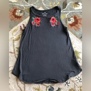 American Eagle Gray Rose Design Soft and Sexy Tank Top Gray Size Small